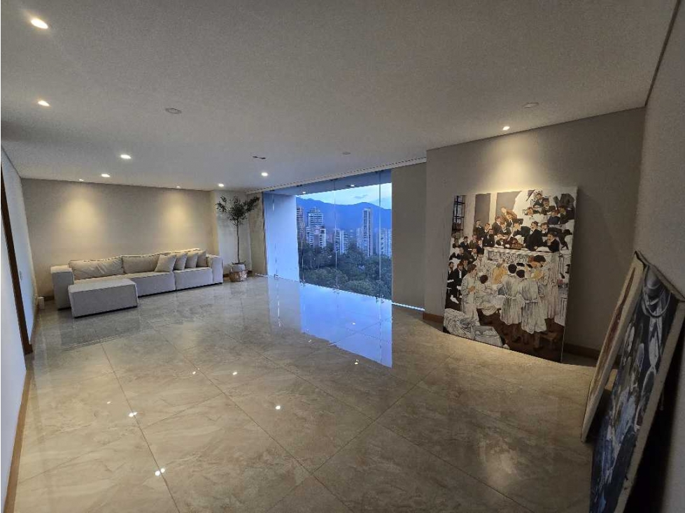 Apartamento en venta en El Tesoro, Medellín · foto 8 de 16