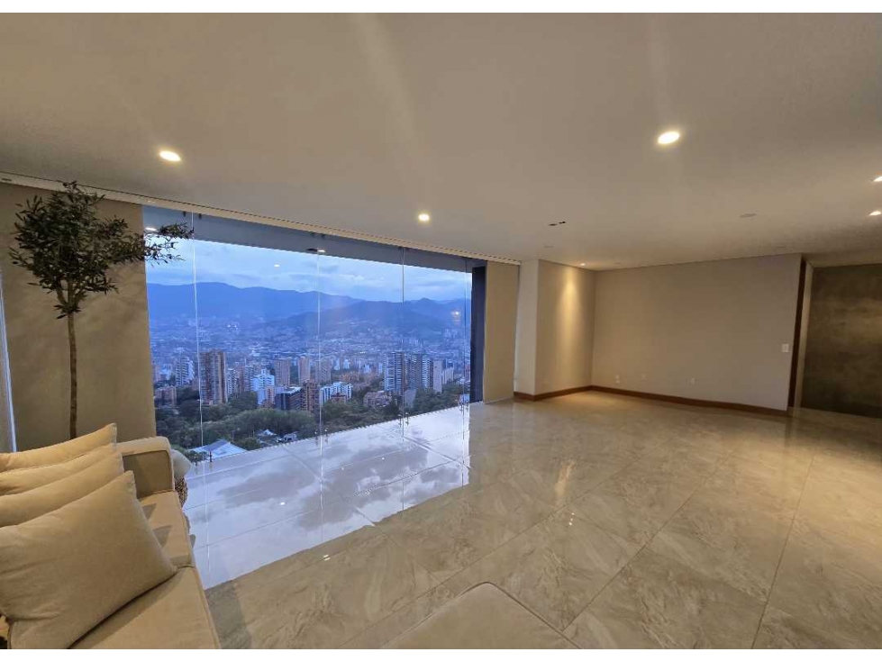 Apartamento en venta en El Tesoro, Medellín · foto 9 de 16