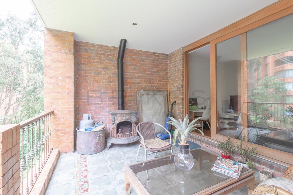 Apartamento en venta en Los Rosales, Bogotá · foto 6 de 23