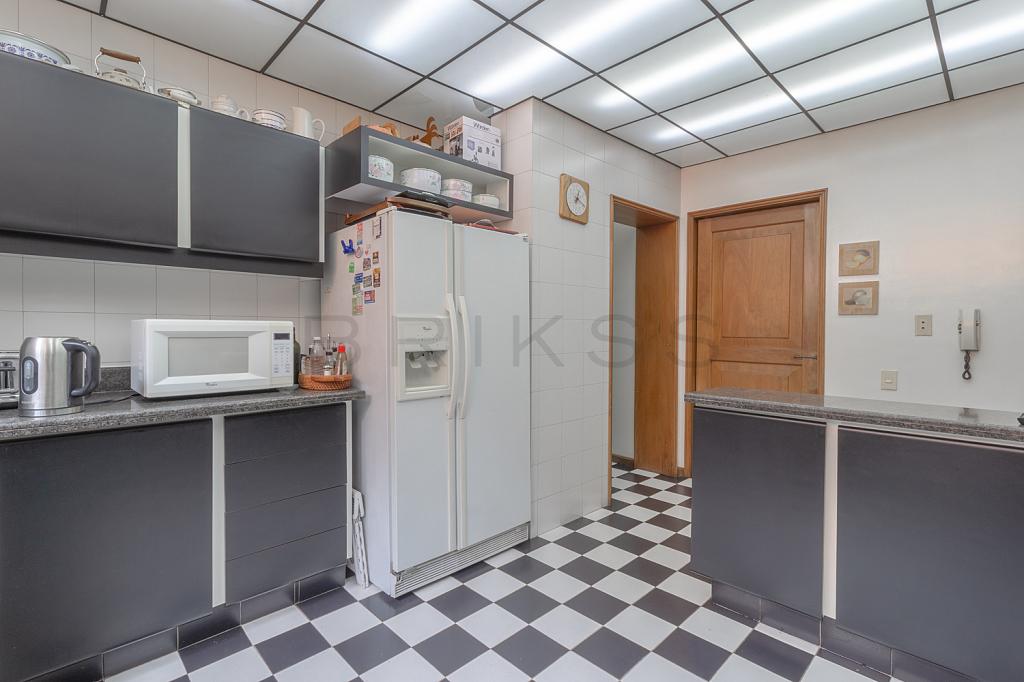 Apartamento en venta en Los Rosales, Bogotá · foto 8 de 23