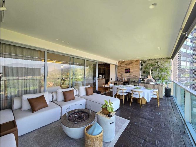 Apartamento de 3 alcobas en venta en Los Balsos, Medellín, 311 m² · foto 6 de 24