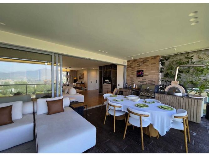 Apartamento de 3 alcobas en venta en Los Balsos, Medellín, 311 m² · foto 7 de 24