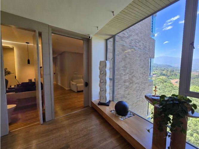 Apartamento de 3 alcobas en venta en Los Balsos, Medellín, 311 m² · foto 16 de 24