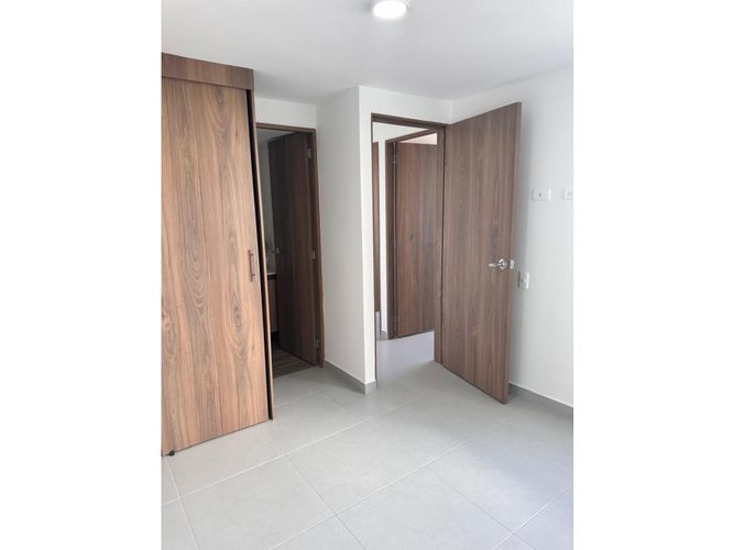 Apartamento de 3 alcobas en venta en Cuatro Esquinas, Rionegro, 48 m² · foto 4 de 24