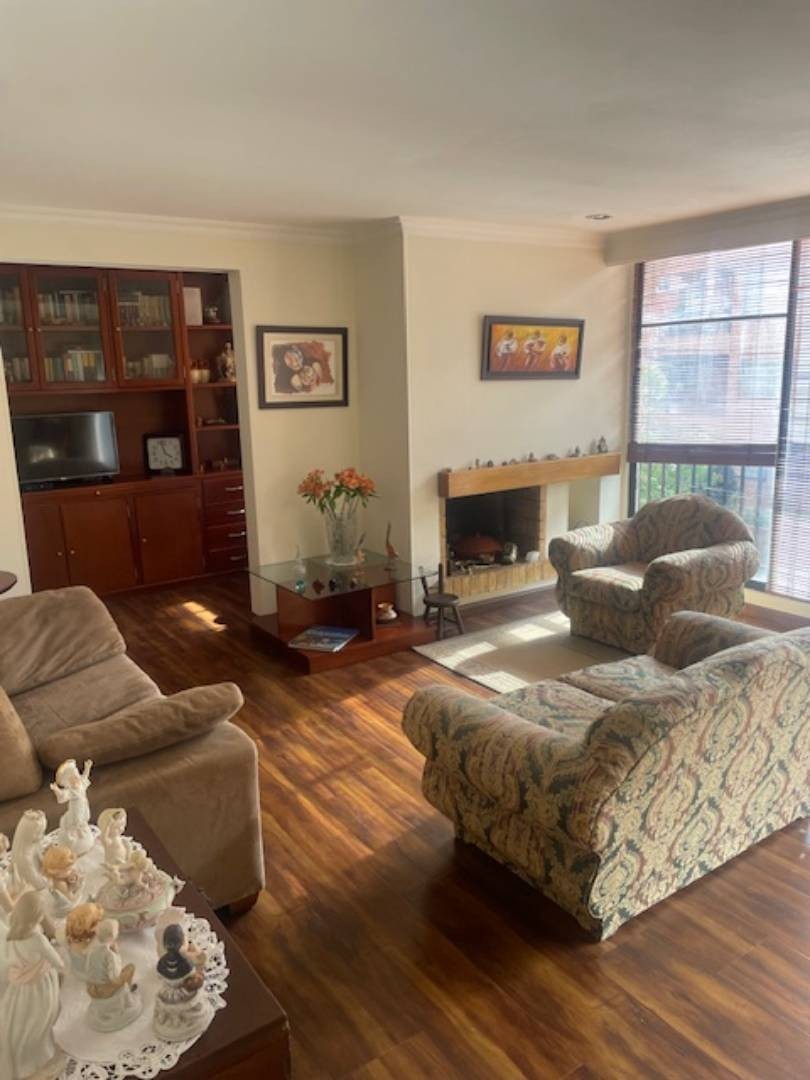 Apartamento en venta en Bella Suiza, Bogotá · foto 3 de 24