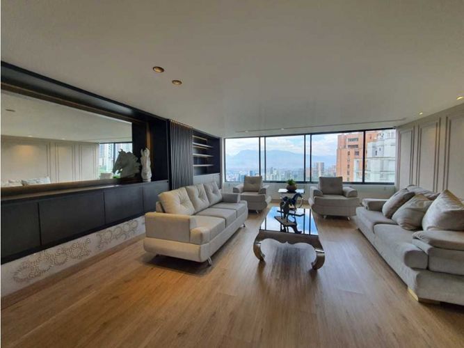 Apartamento de 3 alcobas en venta en San Lucas, Medellín, 320 m² · foto 8 de 24