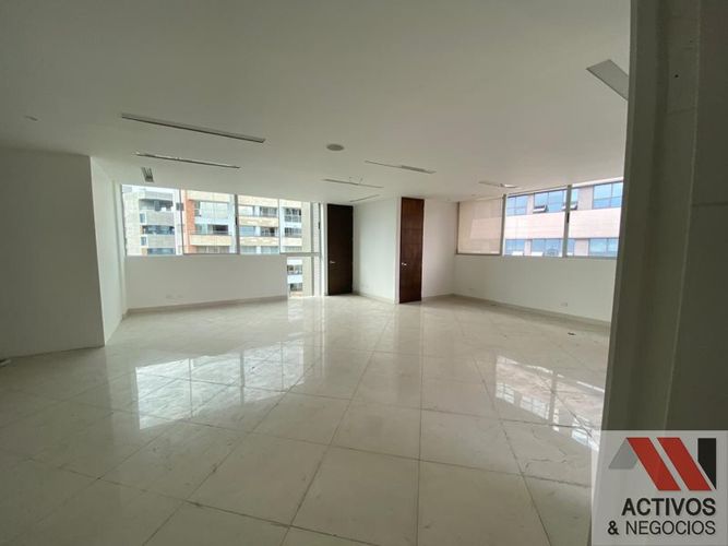 Oficina en venta en Los Balsos, Medellín, 97 m² · foto 8 de 14