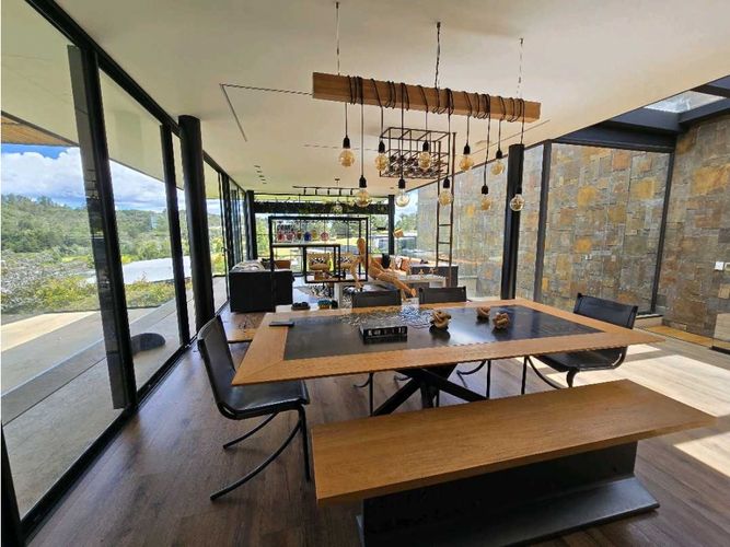 Casa de 3 alcobas en venta en Vía Las Palmas, Envigado, 450 m² · foto 6 de 24