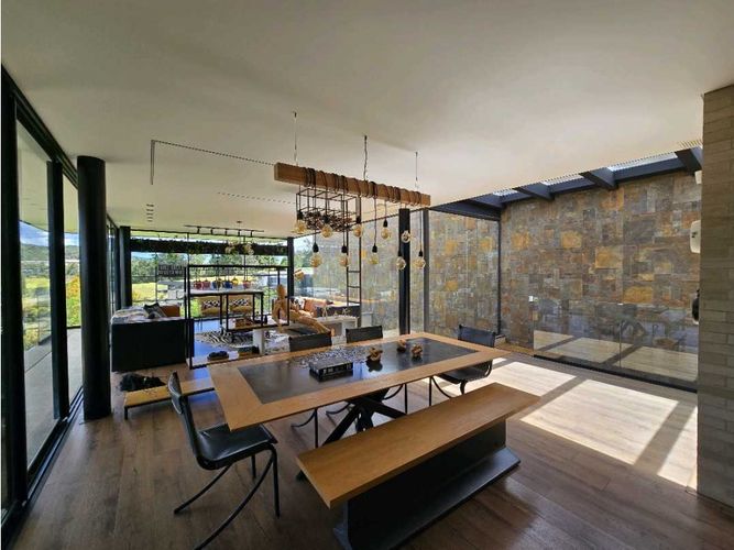 Casa de 3 alcobas en venta en Vía Las Palmas, Envigado, 450 m² · foto 9 de 24