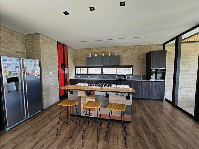 Casa de 3 alcobas en venta en Vía Las Palmas, Envigado, 450 m² · foto 10 de 24