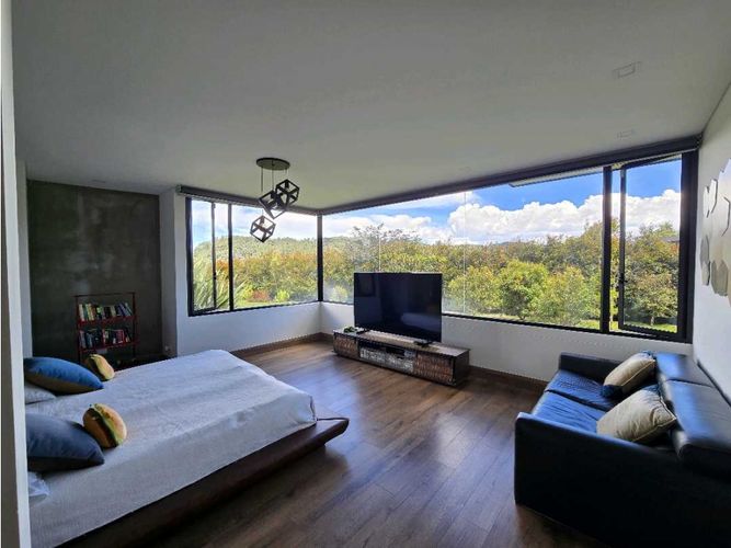 Casa de 3 alcobas en venta en Vía Las Palmas, Envigado, 450 m² · foto 18 de 24