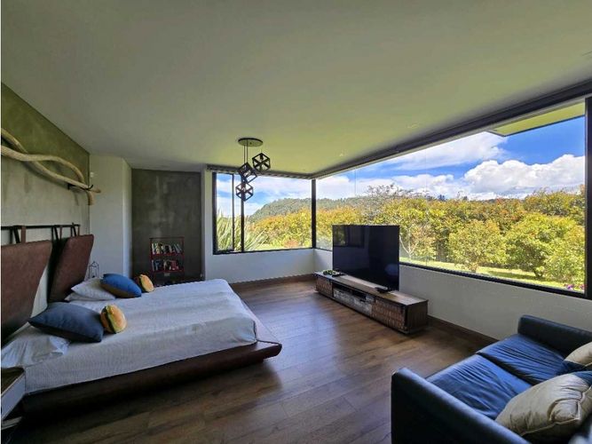 Casa de 3 alcobas en venta en Vía Las Palmas, Envigado, 450 m² · foto 19 de 24
