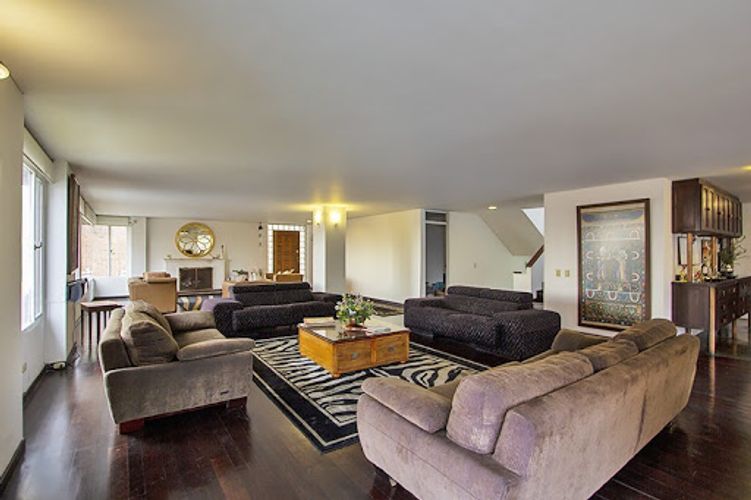 Casa de 4 alcobas en venta en El Refugio, Bogotá, 525 m² · foto 4 de 20