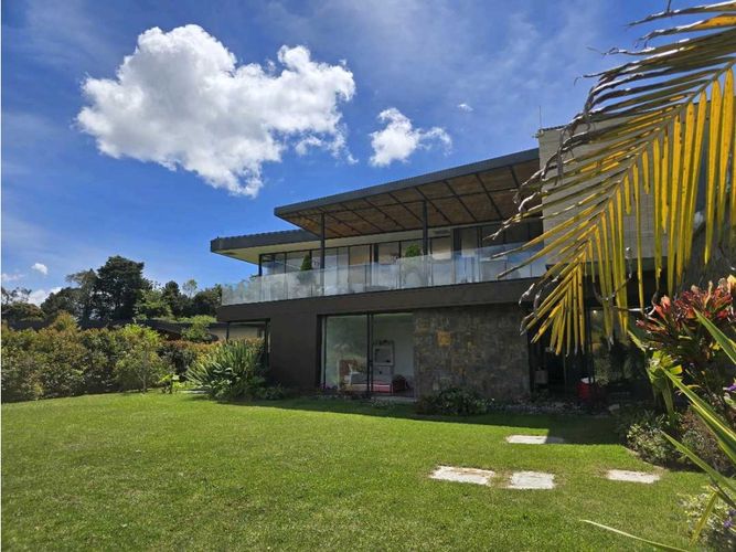 Casa de 3 alcobas en venta en Vía Las Palmas, Envigado, 450 m² · foto 22 de 24