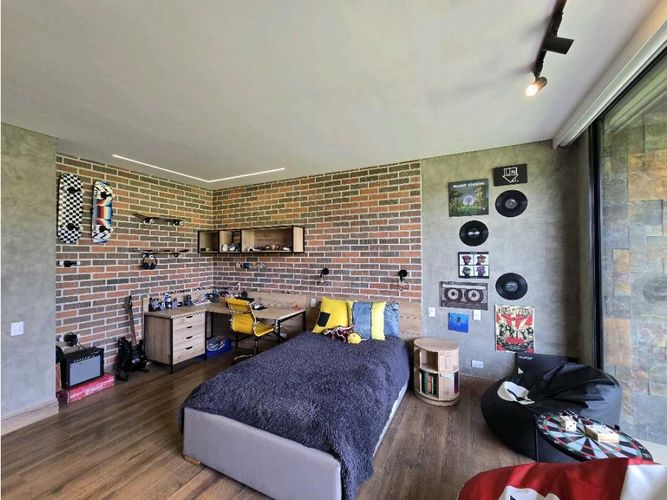 Casa de 3 alcobas en venta en Vía Las Palmas, Envigado, 450 m² · foto 24 de 24