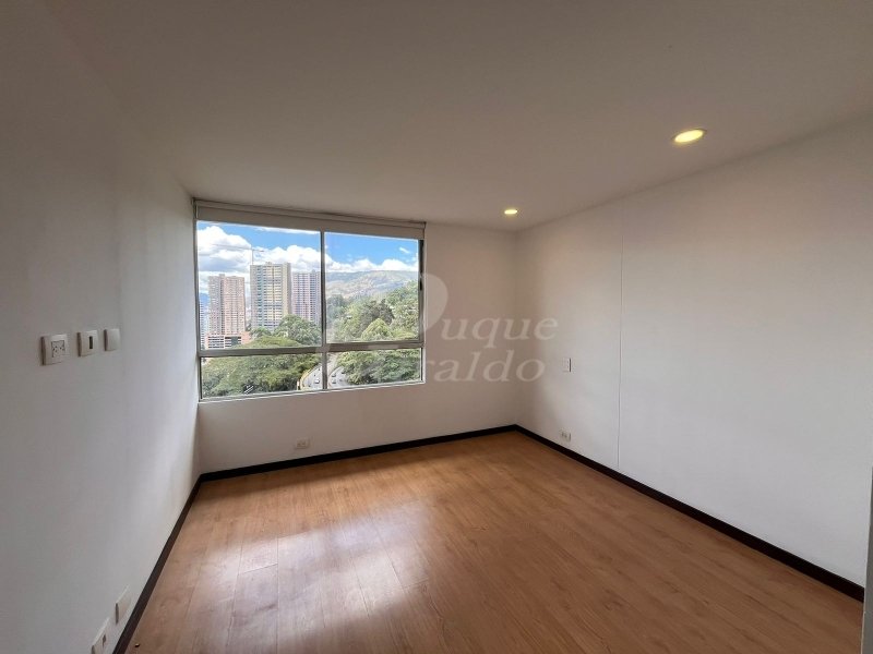 Apartamento en arriendo en Las Palmas, Medellín · foto 5 de 17