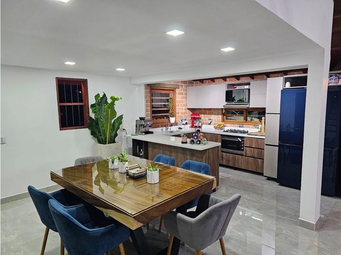 Finca en venta en Ub. La Rochela, Rionegro, 250 m² · foto 4 de 11