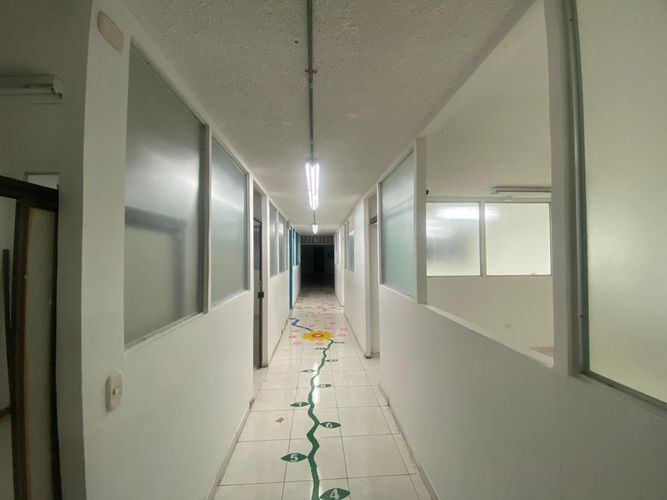 Casa de 13 alcobas en arriendo en Santa Monica, Dosquebradas, 311 m² · foto 3 de 15