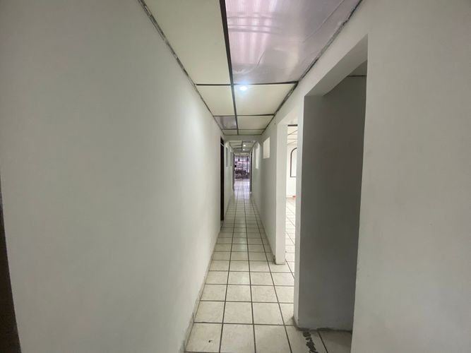 Casa de 13 alcobas en arriendo en Santa Monica, Dosquebradas, 311 m² · foto 11 de 15