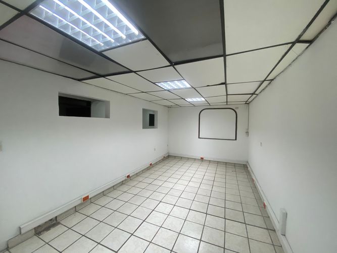 Casa de 13 alcobas en arriendo en Santa Monica, Dosquebradas, 311 m² · foto 12 de 15