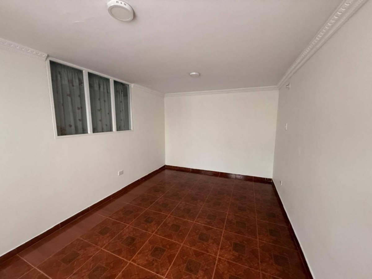 Casa en venta en Olarte, Bogotá · foto 6 de 23