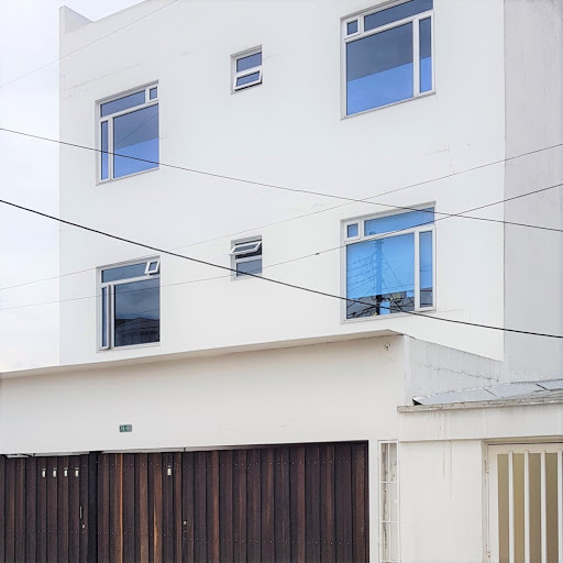 Casa en venta en Modelia, Bogotá · foto 2 de 24