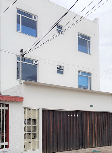 Casa en venta en Modelia, Bogotá · foto 3 de 24