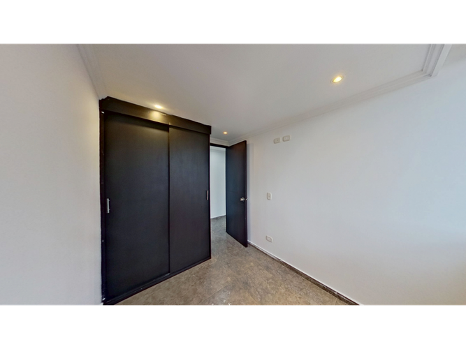 Apartamento de 3 alcobas en venta en San Pedro, Madrid, 51 m² · foto 4 de 10
