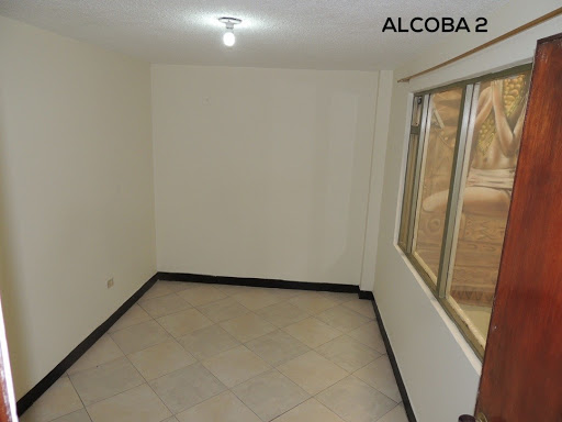 Casa en venta en Las Americas, Bogotá · foto 3 de 24