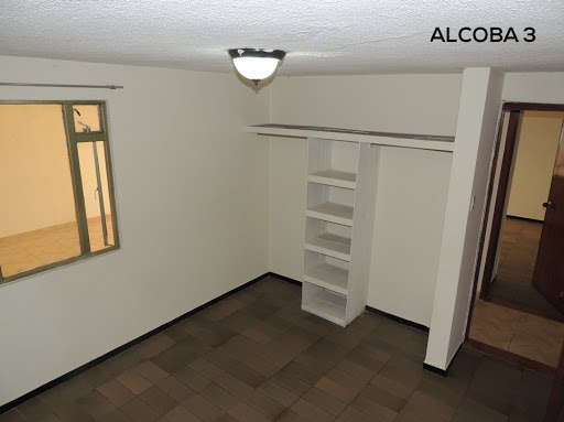 Casa en venta en Las Americas, Bogotá · foto 4 de 24