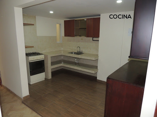 Casa en venta en Las Americas, Bogotá · foto 8 de 24