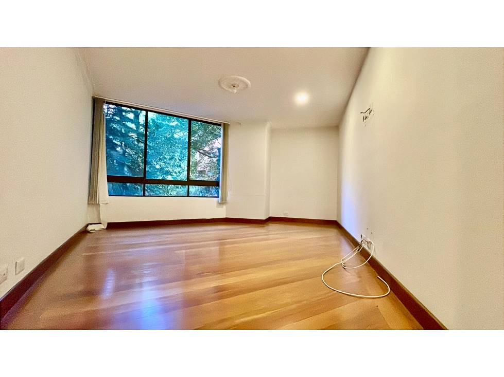 Apartamento en arriendo en La Tomatera, Medellín · foto 4 de 17