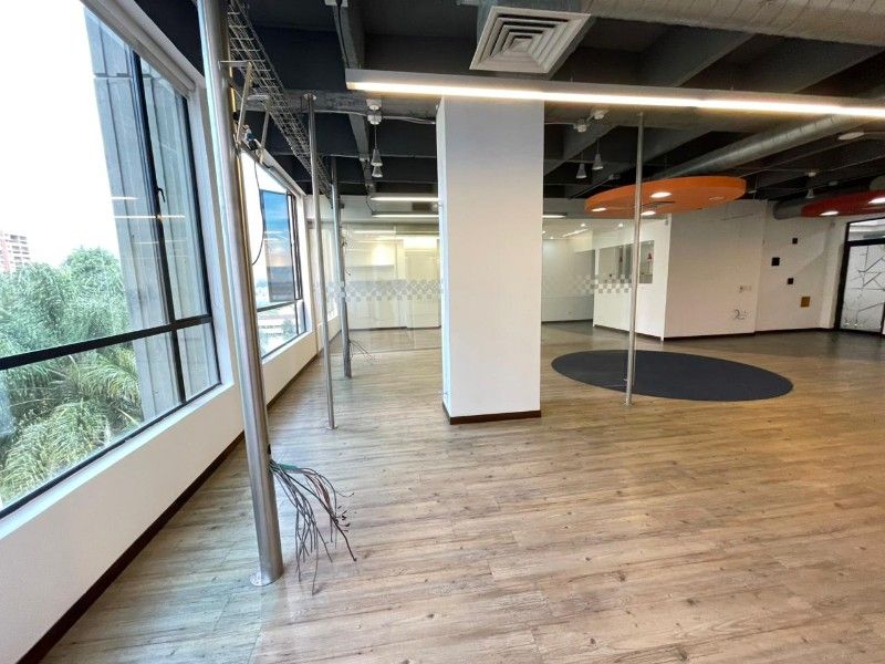 Oficina en arriendo en Milla De Oro, Medellín, 203 m² · foto 2 de 18