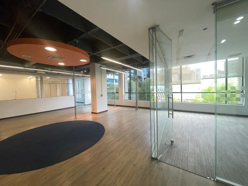Oficina en arriendo en Milla De Oro, Medellín, 203 m² · foto 3 de 18