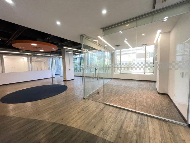 Oficina en arriendo en Milla De Oro, Medellín, 203 m² · foto 8 de 18