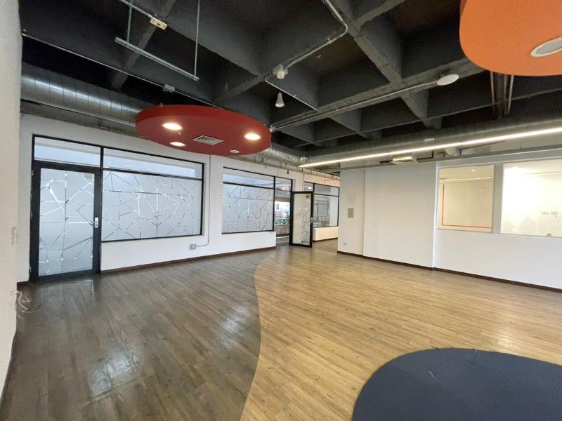 Oficina en arriendo en Milla De Oro, Medellín, 203 m² · foto 9 de 18