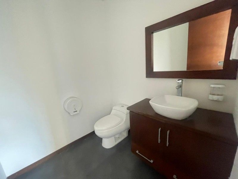 Oficina en arriendo en Milla De Oro, Medellín, 203 m² · foto 16 de 18