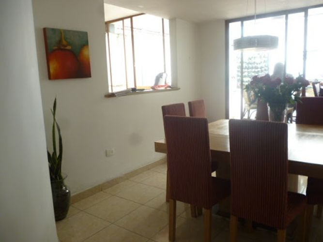 Casa de 4 alcobas en venta en San Nicolas, Bogotá, 420 m² · foto 8 de 24