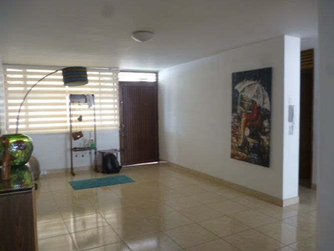 Casa de 4 alcobas en venta en San Nicolas, Bogotá, 420 m² · foto 10 de 24