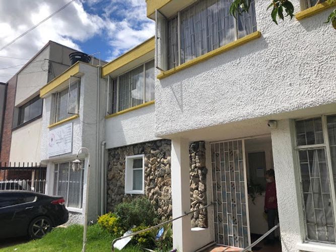 Casa de 5 alcobas en venta en Las Villas, Bogotá, 380 m² · foto 2 de 24