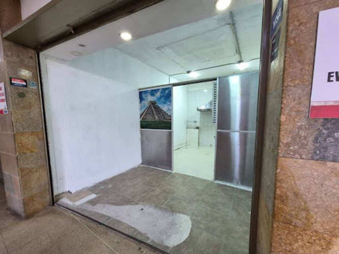 Local en arriendo en La Candelaria, Medellín, 24 m² · foto 2 de 10