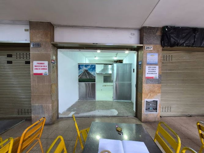 Local en arriendo en La Candelaria, Medellín, 24 m² · foto 8 de 10