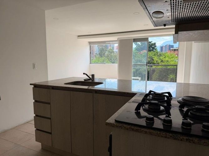 Apartaestudio en venta en Belén Altavista, Medellín, 50 m² · foto 5 de 9