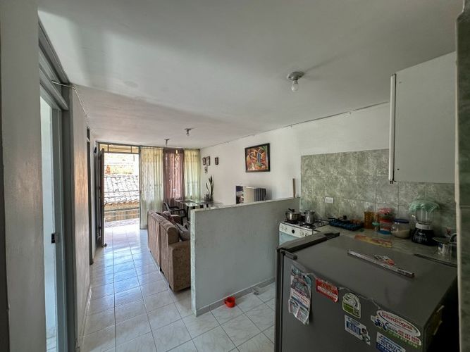 Apartamento de 6 alcobas en venta en Calimio Norte, Cali, 178 m² · foto 8 de 22