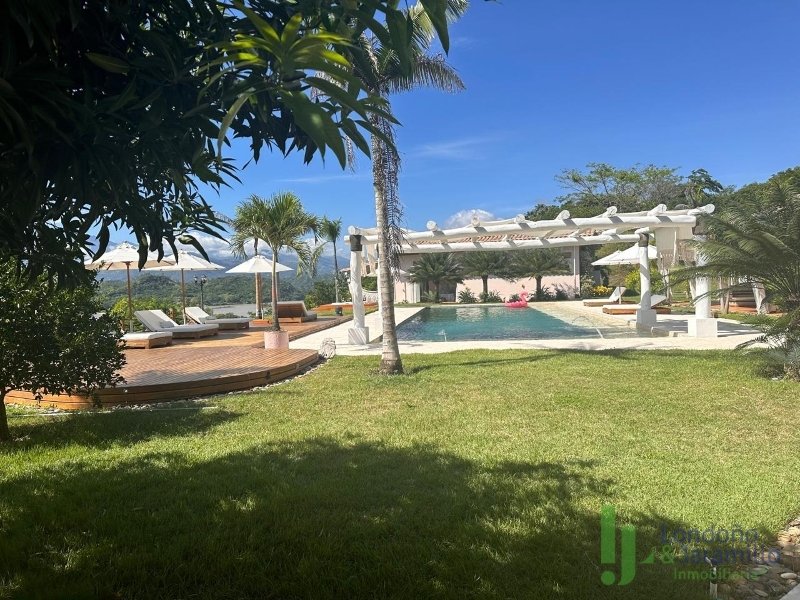 4BR Country House in Paso real for Sale - 4