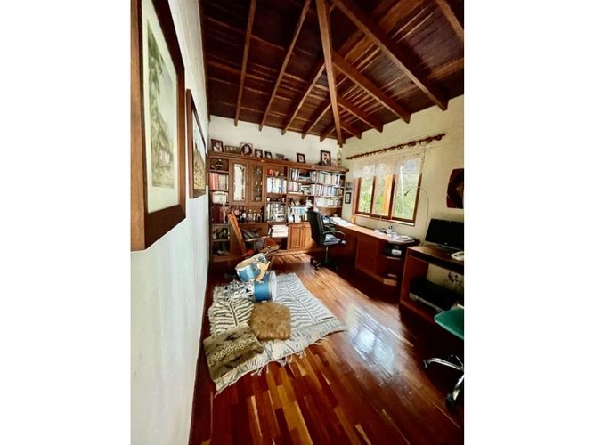 Casa de 4 alcobas en venta en Loma Del Escobero, Envigado, 525 m² · foto 17 de 24