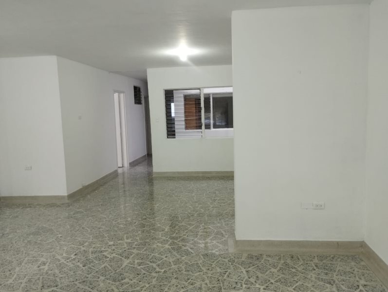 Casa en Arriendo en Laureles, Medellín en Simon Bolivar