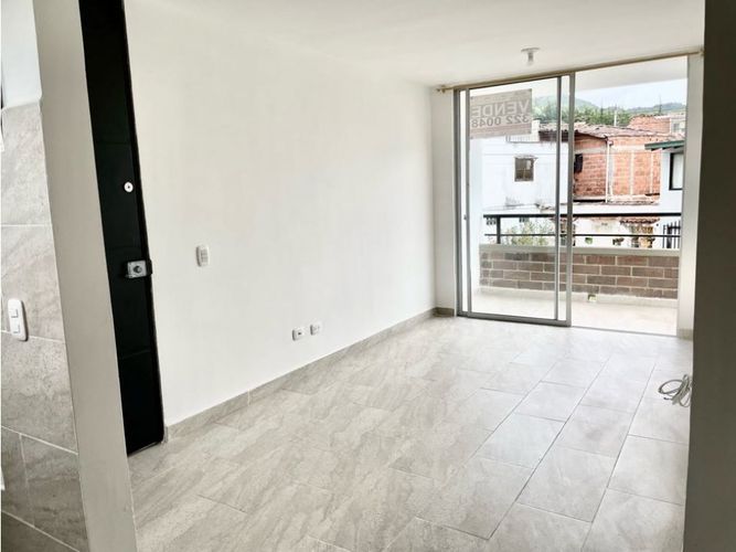 Apartamento de 3 alcobas en venta en San Gerardo, La Ceja, 63 m² · foto 2 de 21
