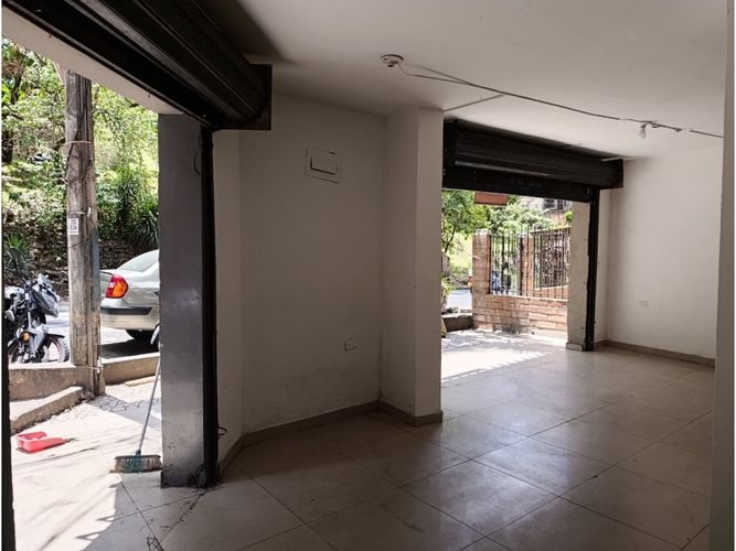 Local en arriendo en Manrique Central, Medellín, 80 m² · foto 4 de 12