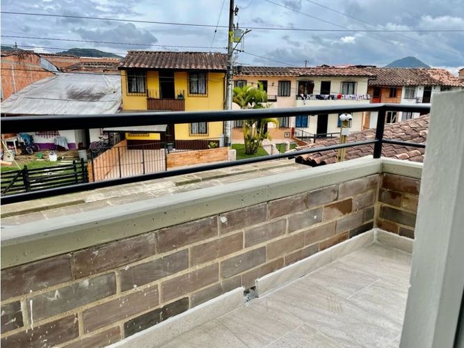 Apartamento de 3 alcobas en venta en San Gerardo, La Ceja, 63 m² · foto 4 de 21